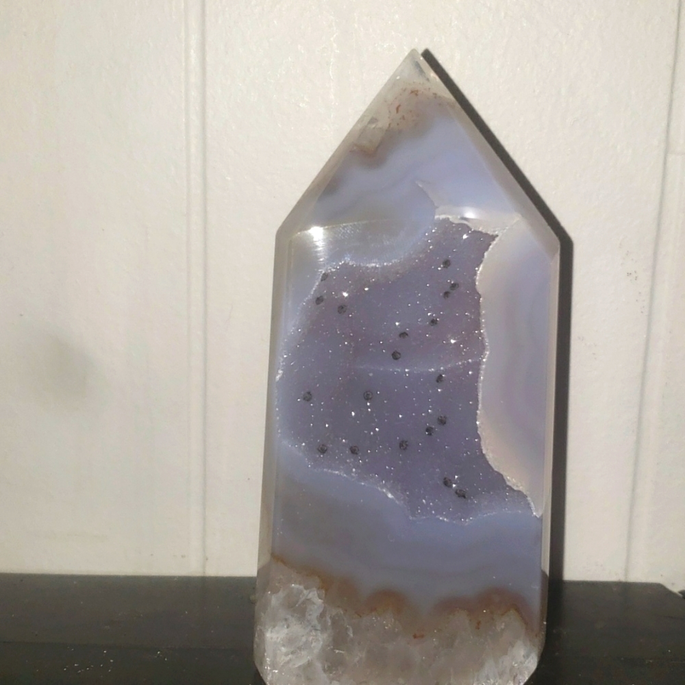 Elegant Agate Crystal Tower